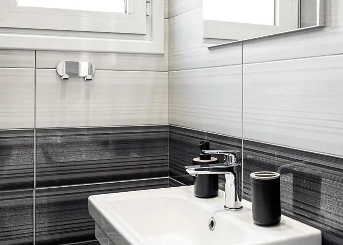 Endless Blue 招待所 3*