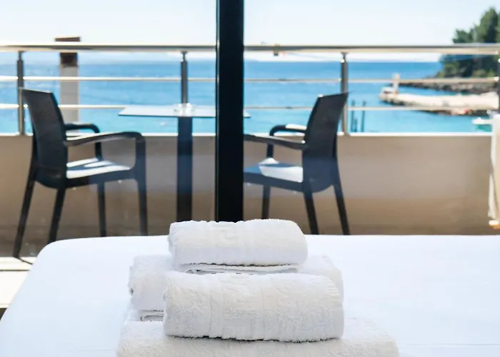 招待所 Endless Blue 3*