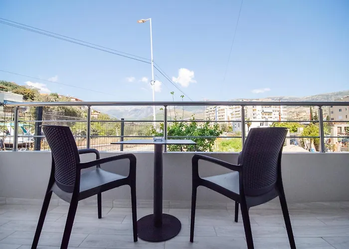 Endless Blue 招待所 3*